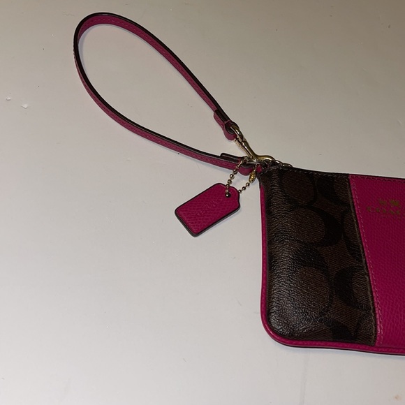 Coach Vintage Y2K Logo Leather Wristlet Pouch - Picture 4 of 7